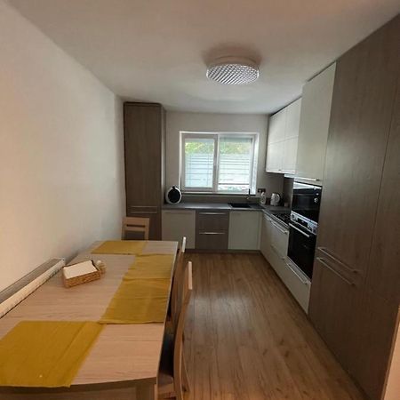 Apartman Daxnerko - Samostatny Dvojpokojovy Byt Bratislava Exterior foto