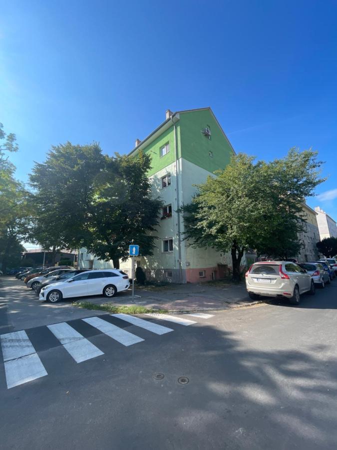 Apartman Daxnerko - Samostatny Dvojpokojovy Byt Bratislava Exterior foto